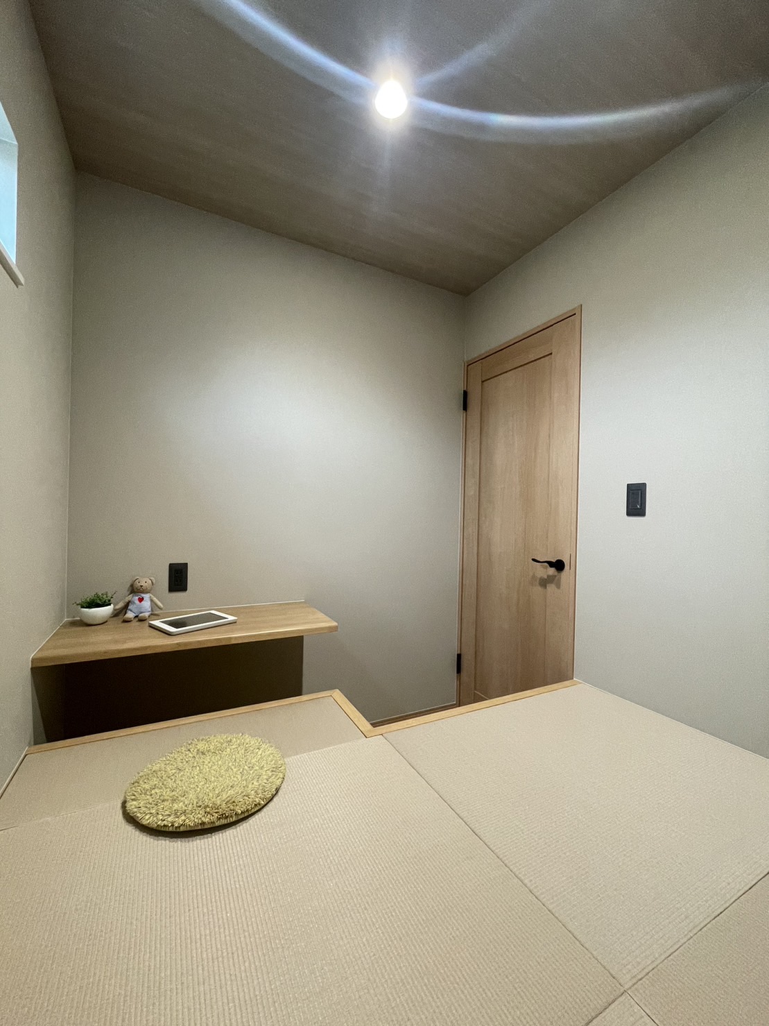 自慢の小上がり書斎
